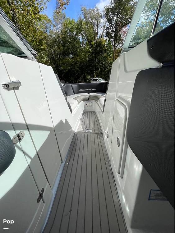 Slide: The Image of Crownline Boats 265ss 2022 - 15152610