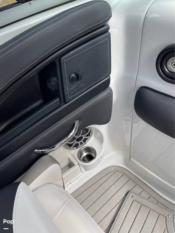 Slide: The Image of Crownline Boats 265ss 2022 - 15152612