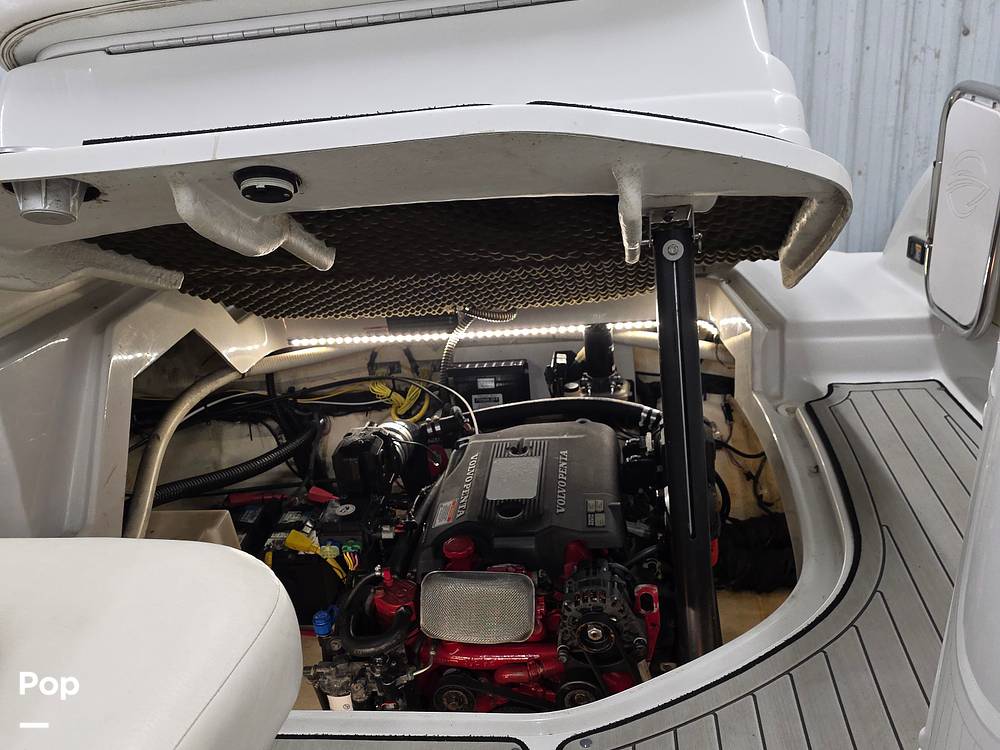 Slide: The Image of Crownline Boats 270 CR 2005 - 15387943