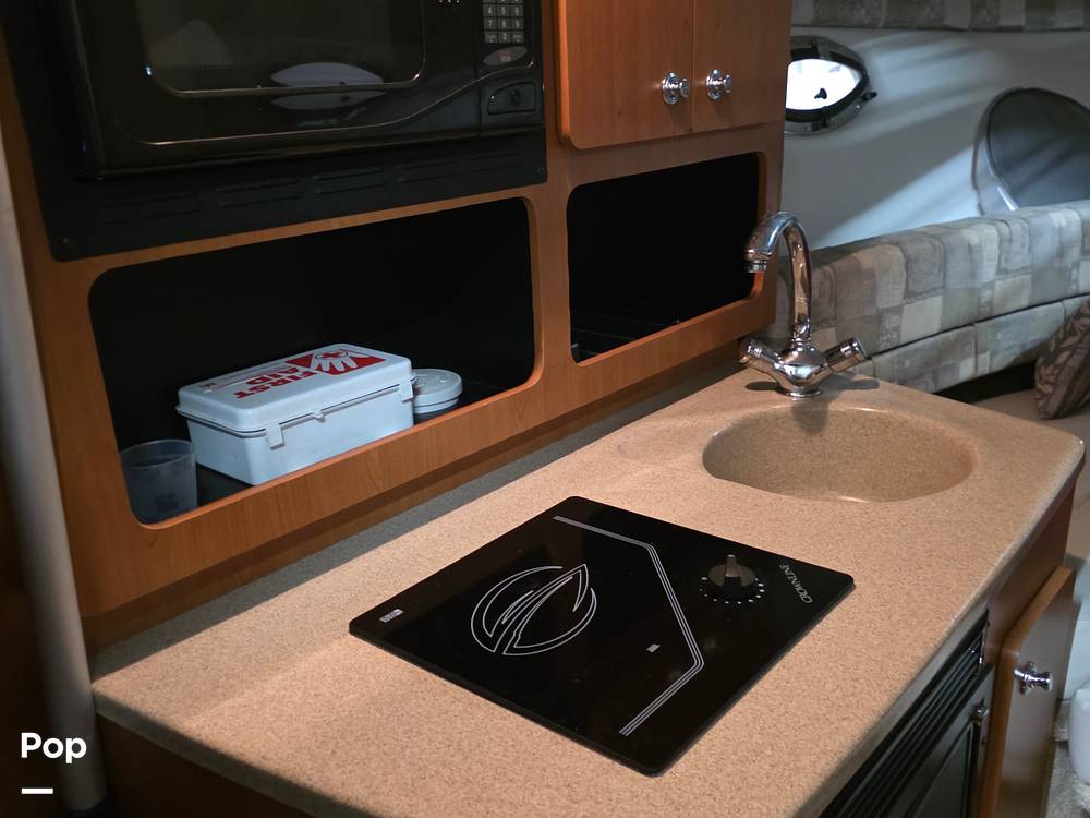 Slide: The Image of Crownline Boats 270 CR 2005 - 15387947