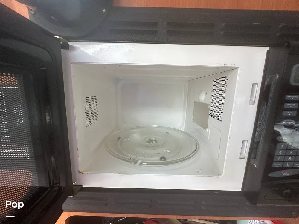 Slide: The Image of Crownline Boats 270 CR 2007 - 15521795