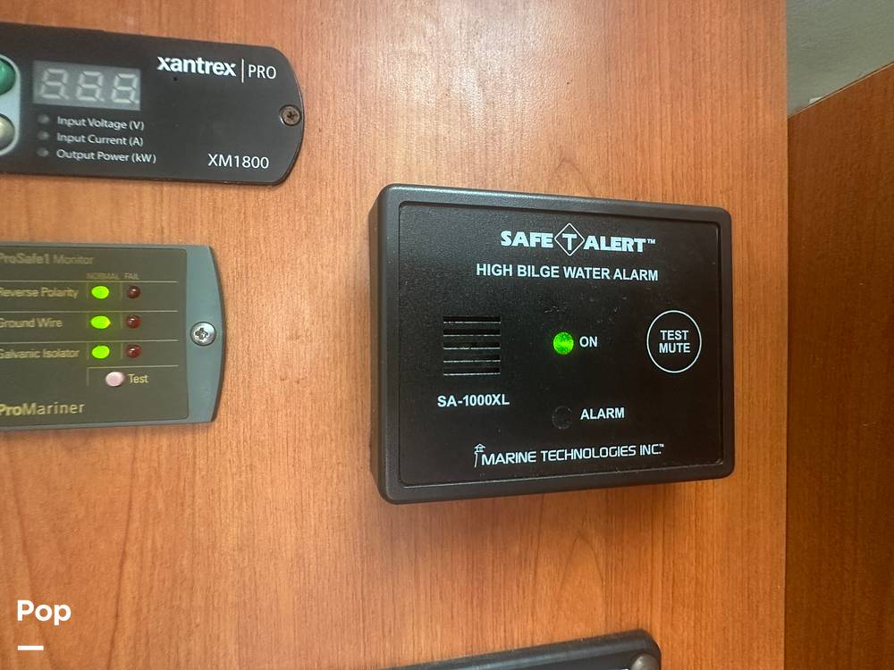 Slide: The Image of Crownline Boats 270 CR 2007 - 15521808