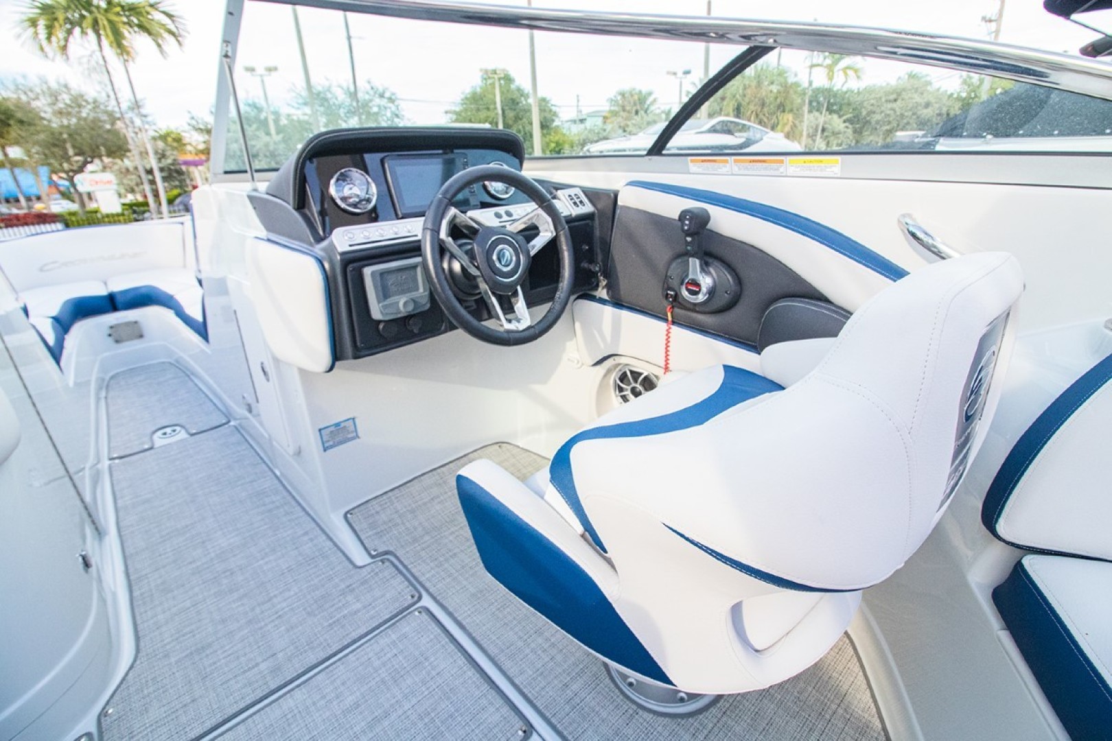 Slide: The Image of Crownline Boats 270 XSS 2022 - 3194492