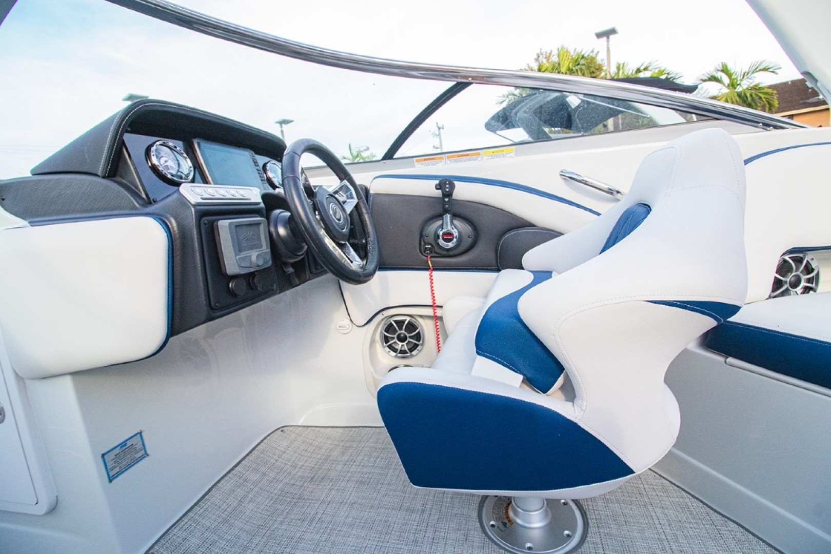 Slide: The Image of Crownline Boats 270 XSS 2022 - 3194494