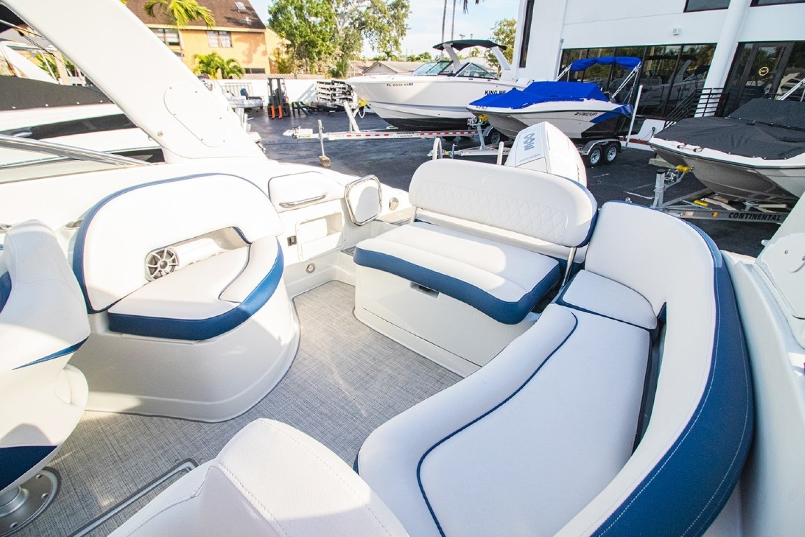 Slide: The Image of Crownline Boats 270 XSS 2022 - 3194497