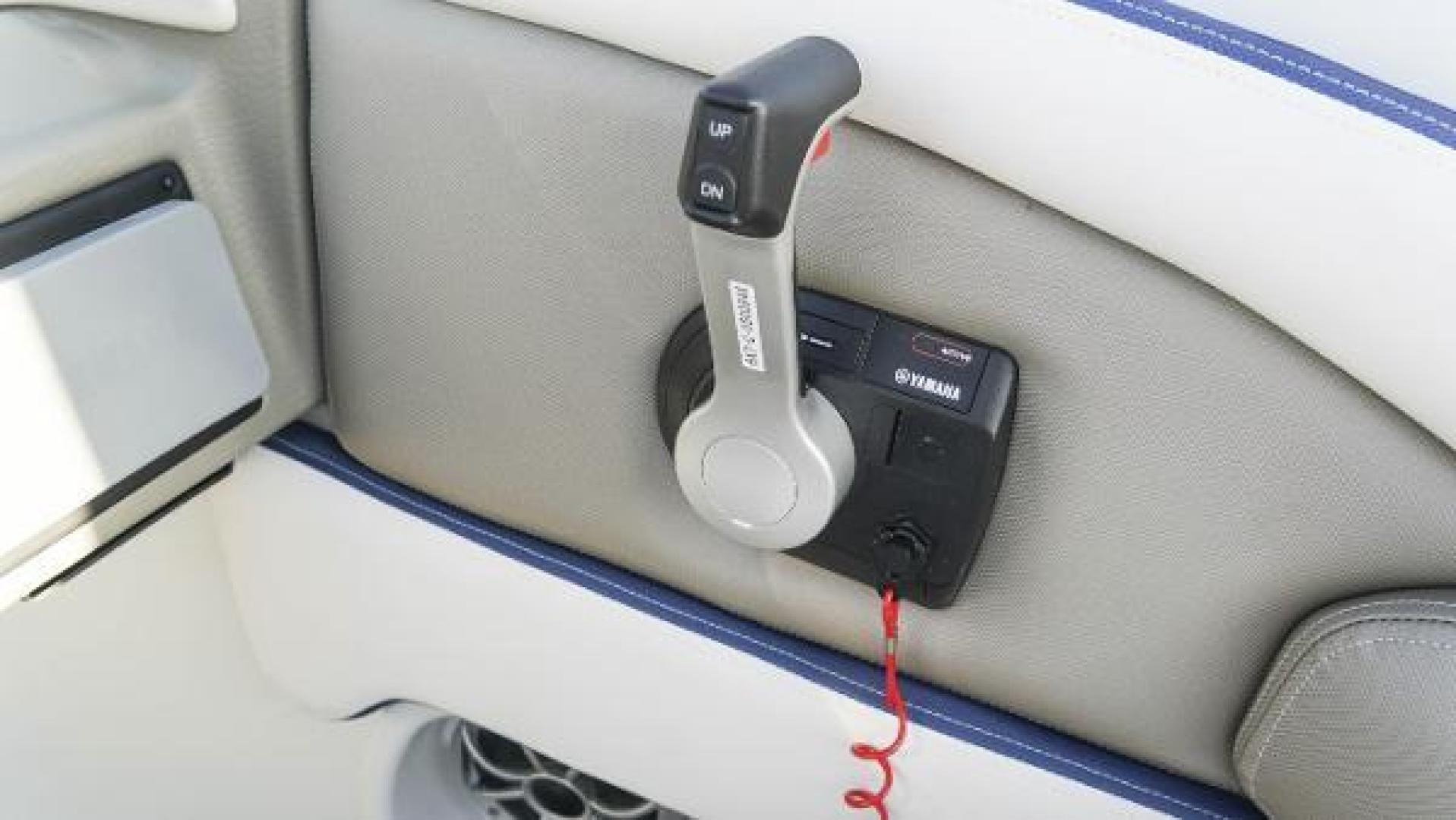 Slide: The Image of Crownline Boats 270 XSS 2023 - 1522262