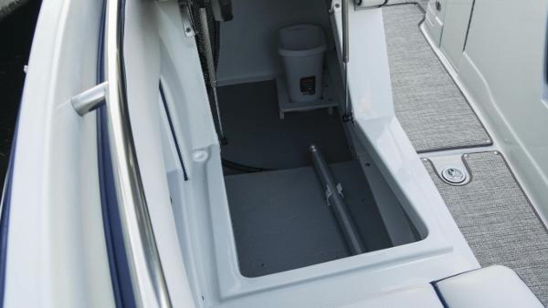 Slide: The Image of Crownline Boats 270 XSS 2023 - 1522270