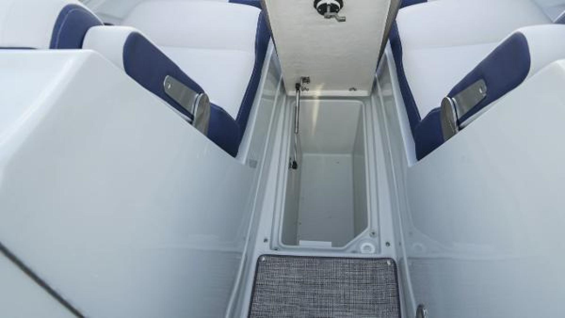 Slide: The Image of Crownline Boats 270 XSS 2023 - 1527066