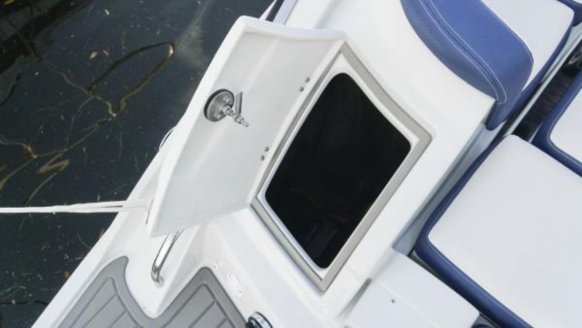 Slide: The Image of Crownline Boats 270 XSS 2023 - 1527071