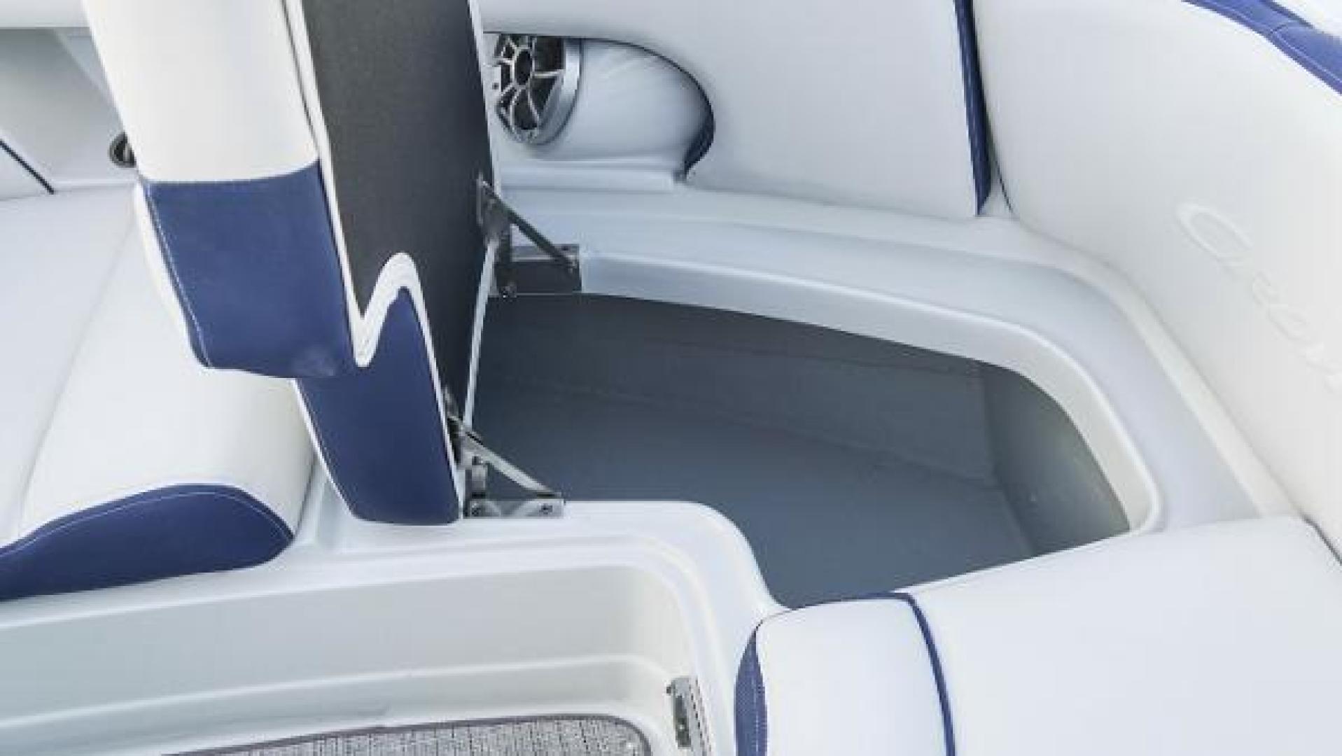 Slide: The Image of Crownline Boats 270 XSS 2023 - 1527082