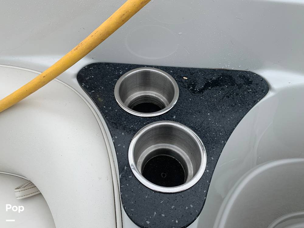 Slide: The Image of Crownline Boats 275 CCR 2005 - 35