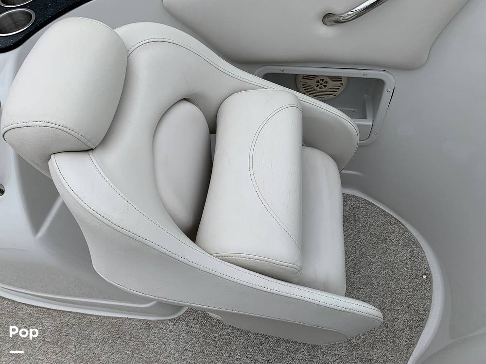 Slide: The Image of Crownline Boats 275 CCR 2005 - 39