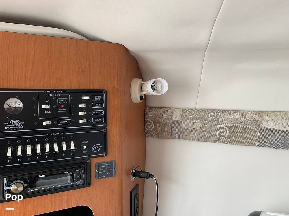 Slide: The Image of Crownline Boats 275 CCR 2005 - 69