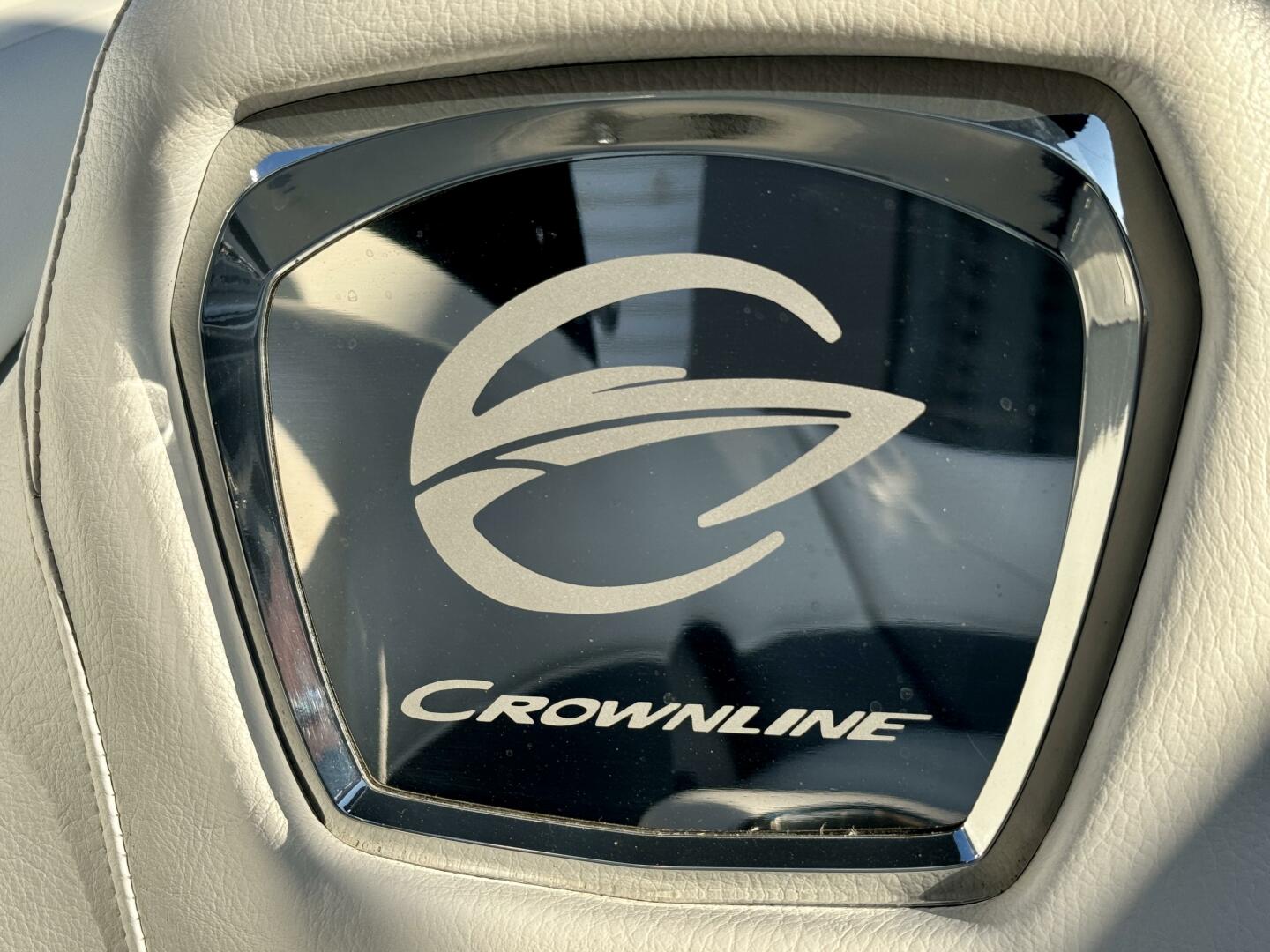 Slide: The Image of Crownline Boats 275 SS 2017 - 4723386
