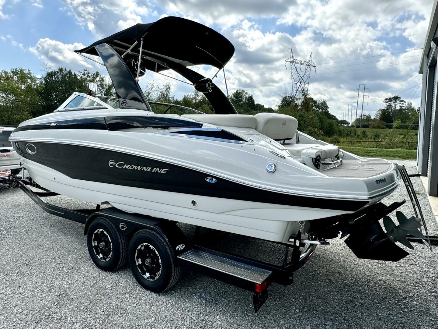 Slide: The Image of Crownline Boats 275 SS 2017 - 4723265