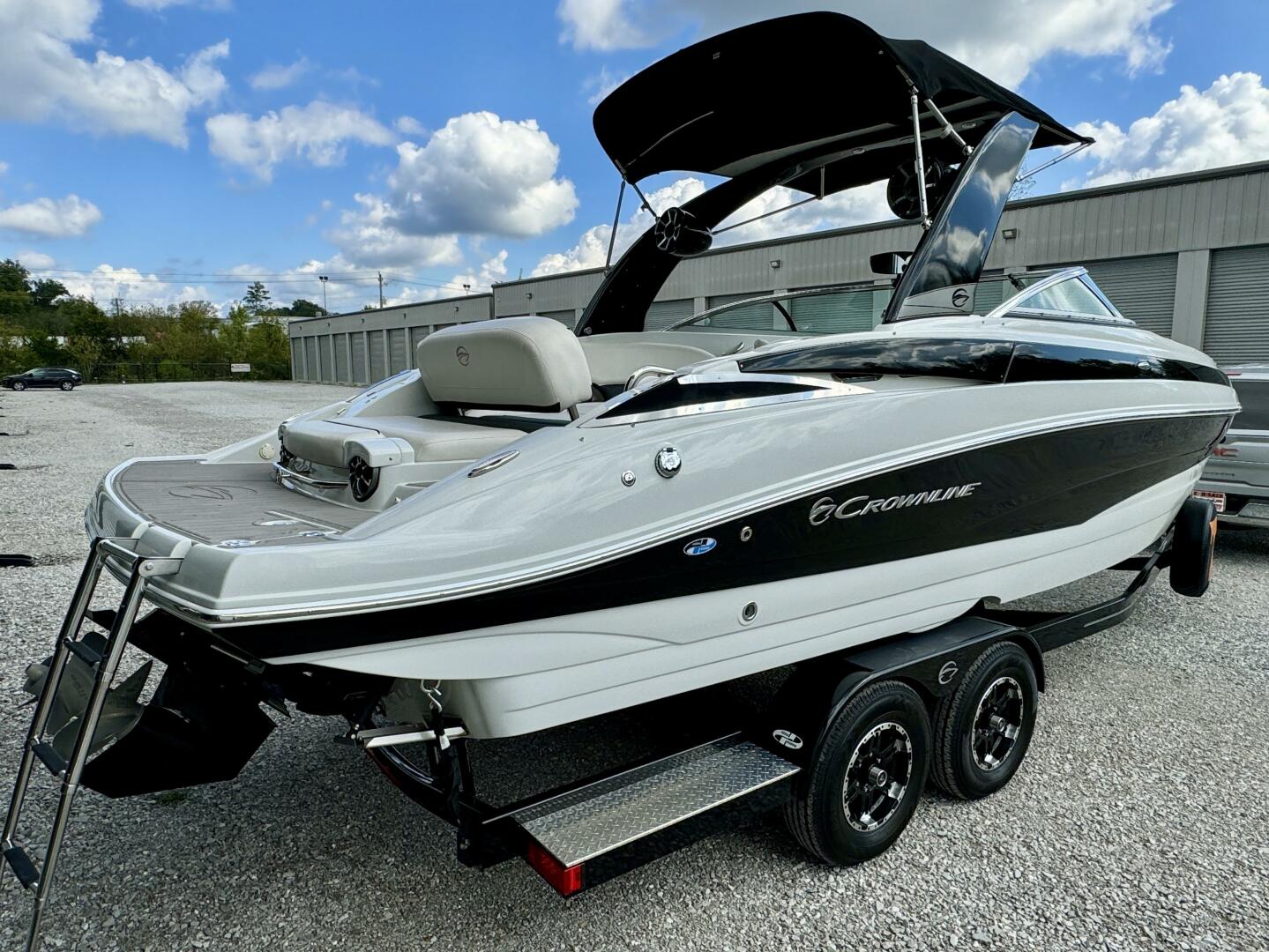 Slide: The Image of Crownline Boats 275 SS 2017 - 4723270