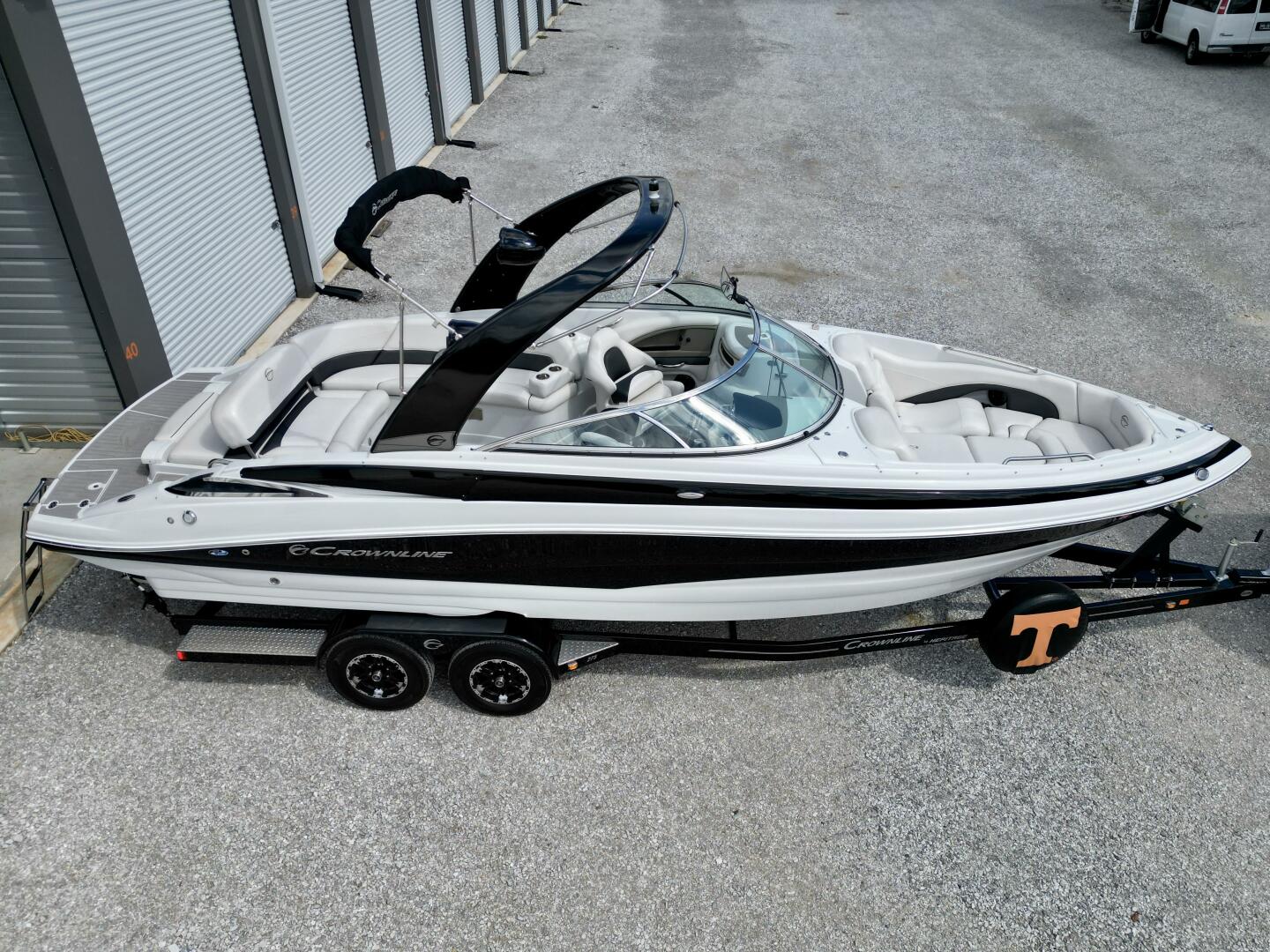 Slide: The Image of Crownline Boats 275 SS 2017 - 4723253