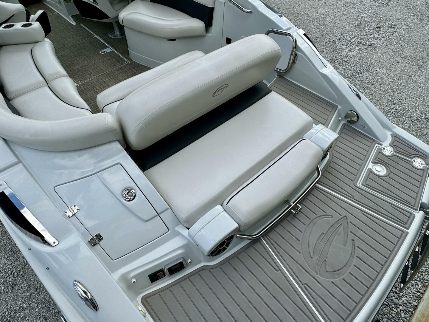 Slide: The Image of Crownline Boats 275 SS 2017 - 4723274