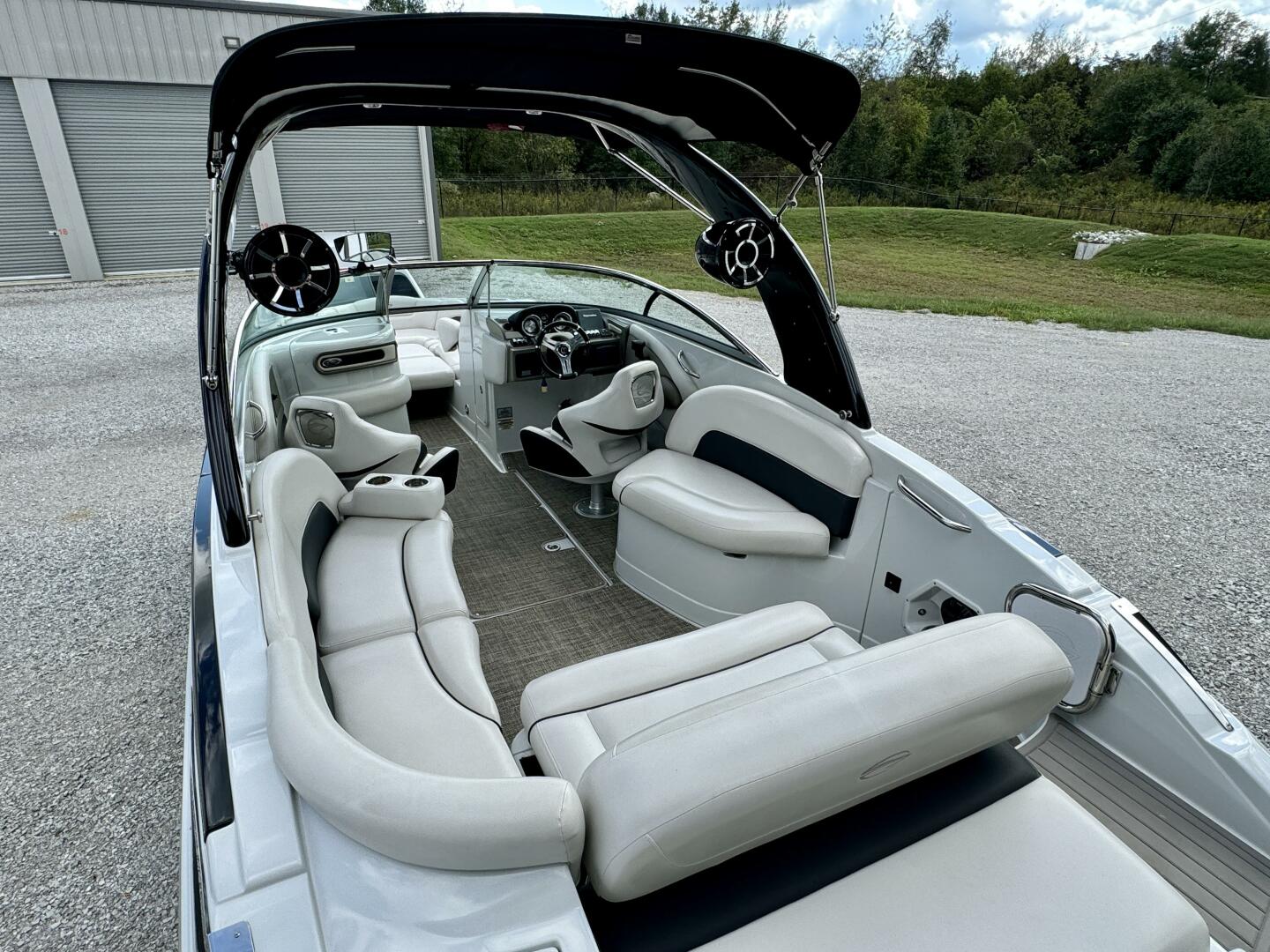 Slide: The Image of Crownline Boats 275 SS 2017 - 4723275