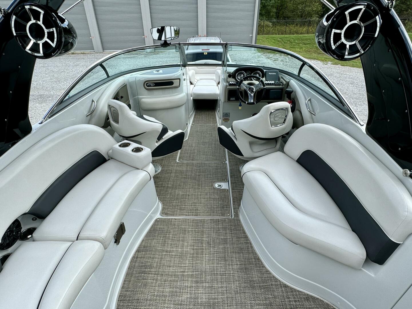 Slide: The Image of Crownline Boats 275 SS 2017 - 4723278