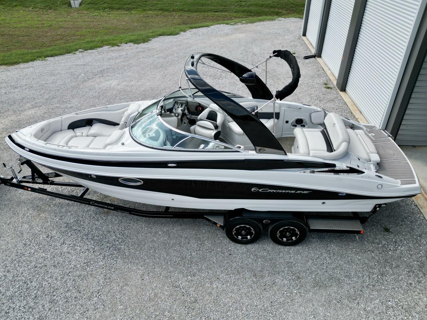 Slide: The Image of Crownline Boats 275 SS 2017 - 4723256