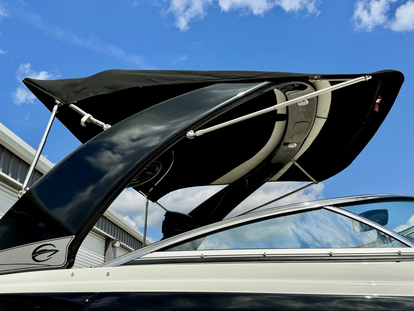 Slide: The Image of Crownline Boats 275 SS 2017 - 4723321