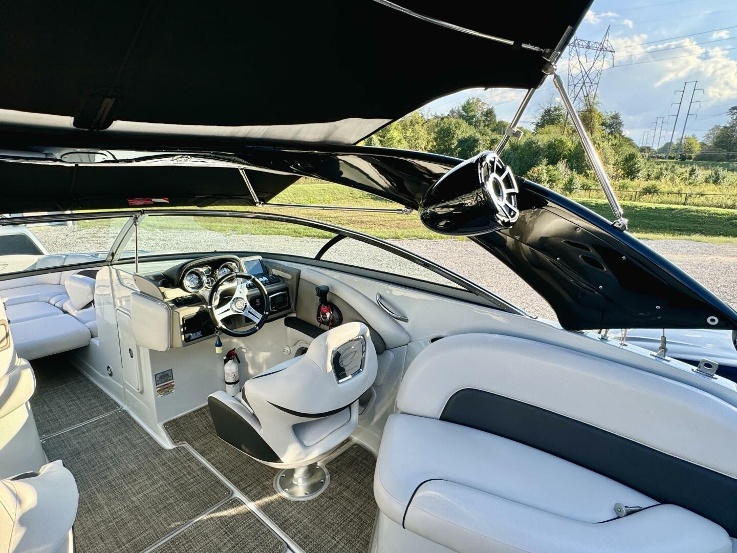 Slide: The Image of Crownline Boats 275 SS 2017 - 4723323