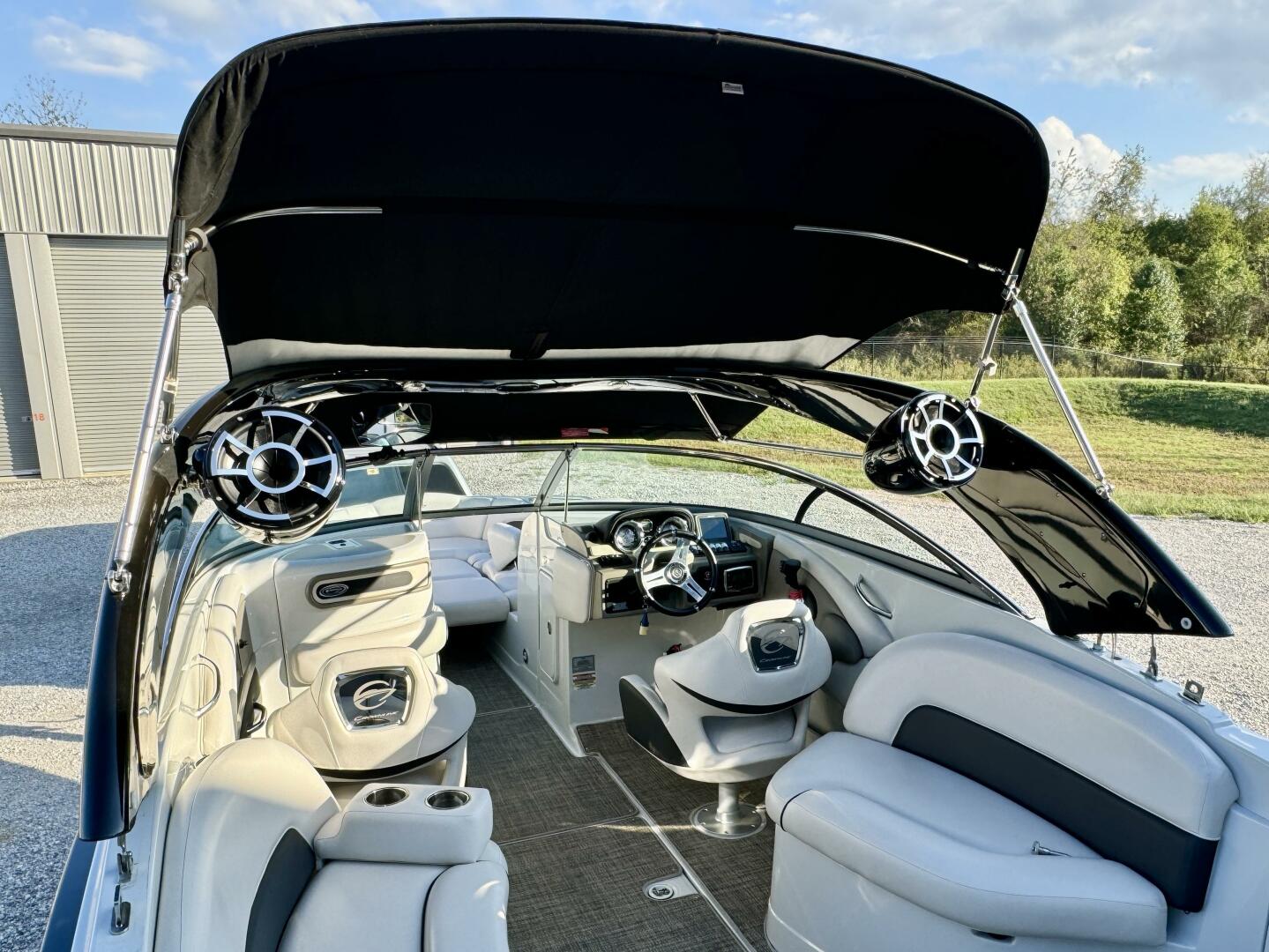 Slide: The Image of Crownline Boats 275 SS 2017 - 4723324
