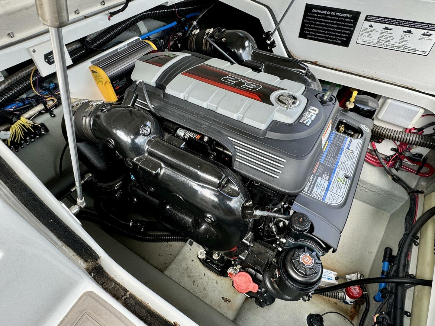 Slide: The Image of Crownline Boats 275 SS 2017 - 4723345