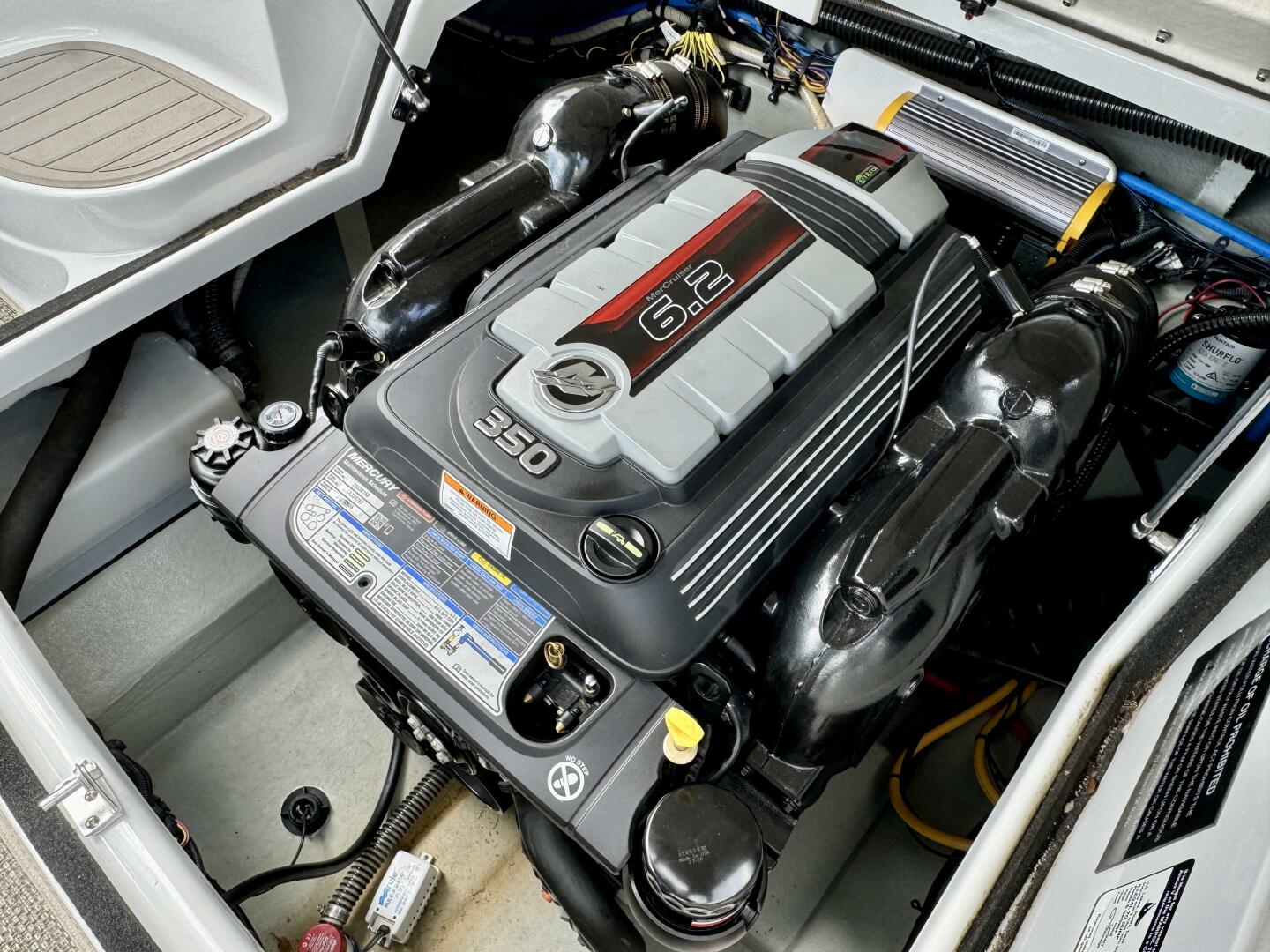 Slide: The Image of Crownline Boats 275 SS 2017 - 4723347
