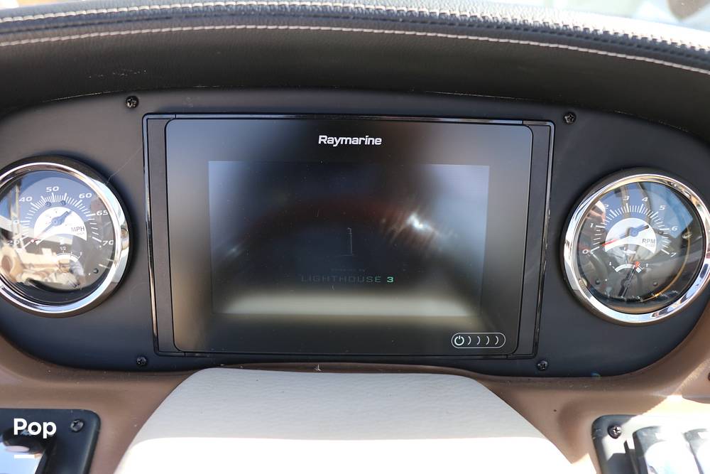 Slide: The Image of Crownline Boats 275SS 2018 - 13