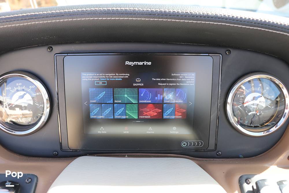 Slide: The Image of Crownline Boats 275SS 2018 - 14