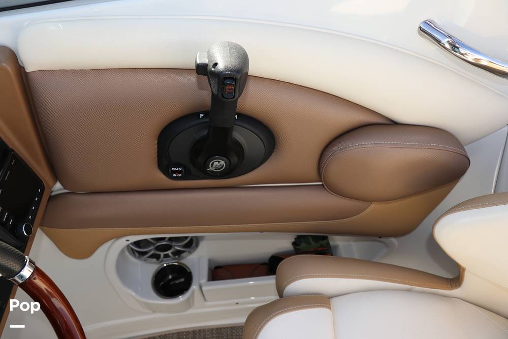 Slide: The Image of Crownline Boats 275SS 2018 - 19