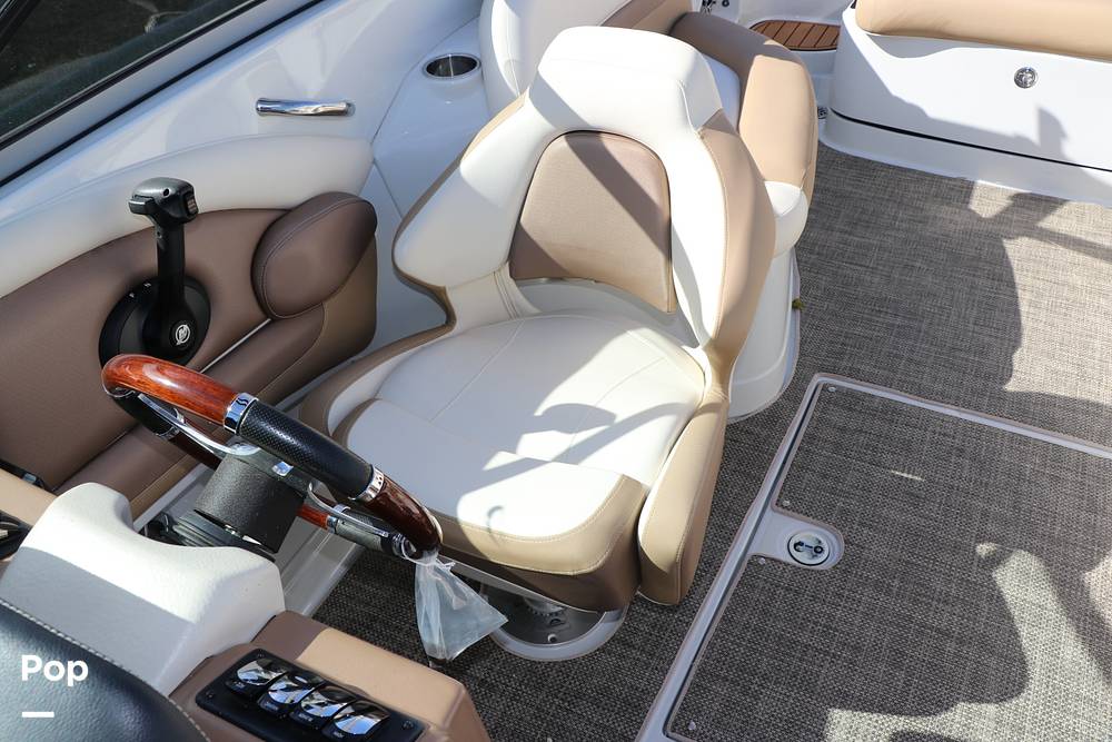 Slide: The Image of Crownline Boats 275SS 2018 - 20