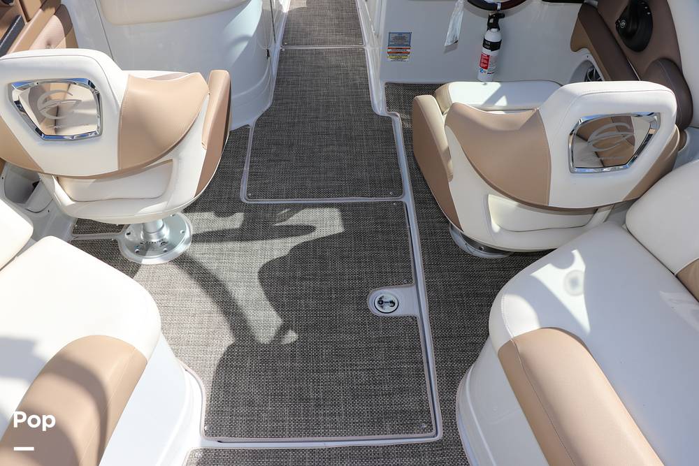 Slide: The Image of Crownline Boats 275SS 2018 - 28