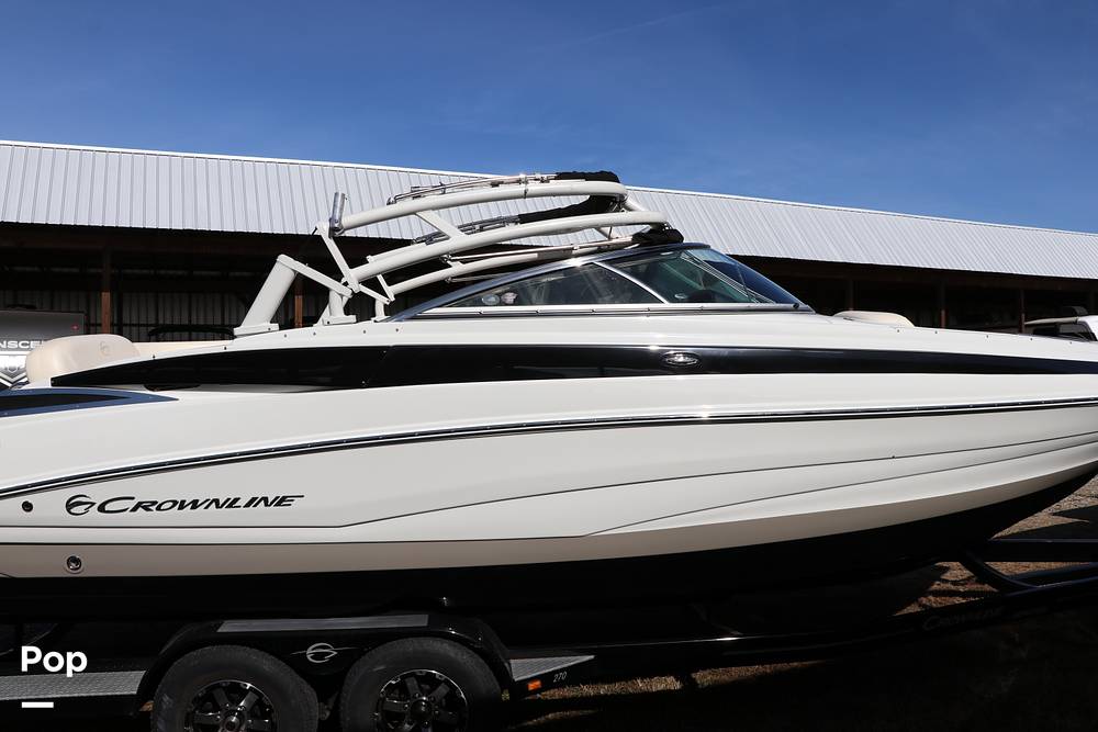 Slide: The Image of Crownline Boats 275SS 2018 - 32