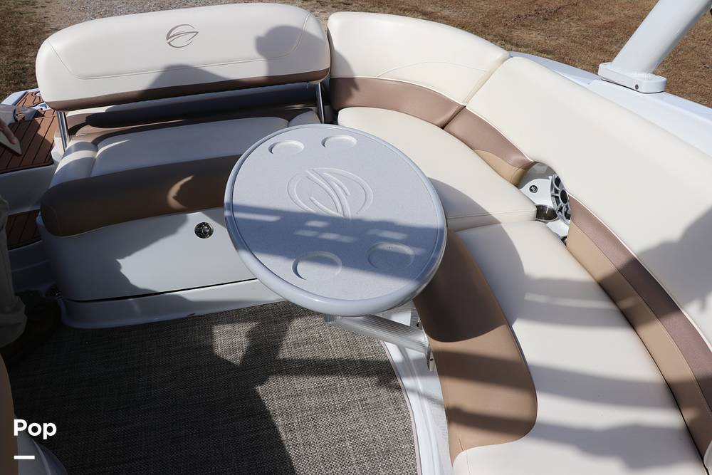 Slide: The Image of Crownline Boats 275SS 2018 - 33