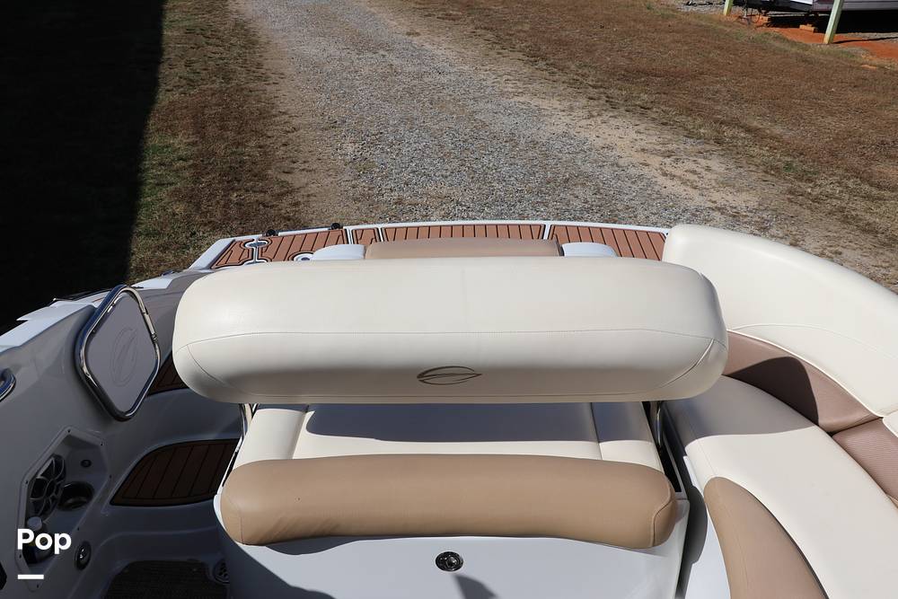 Slide: The Image of Crownline Boats 275SS 2018 - 36
