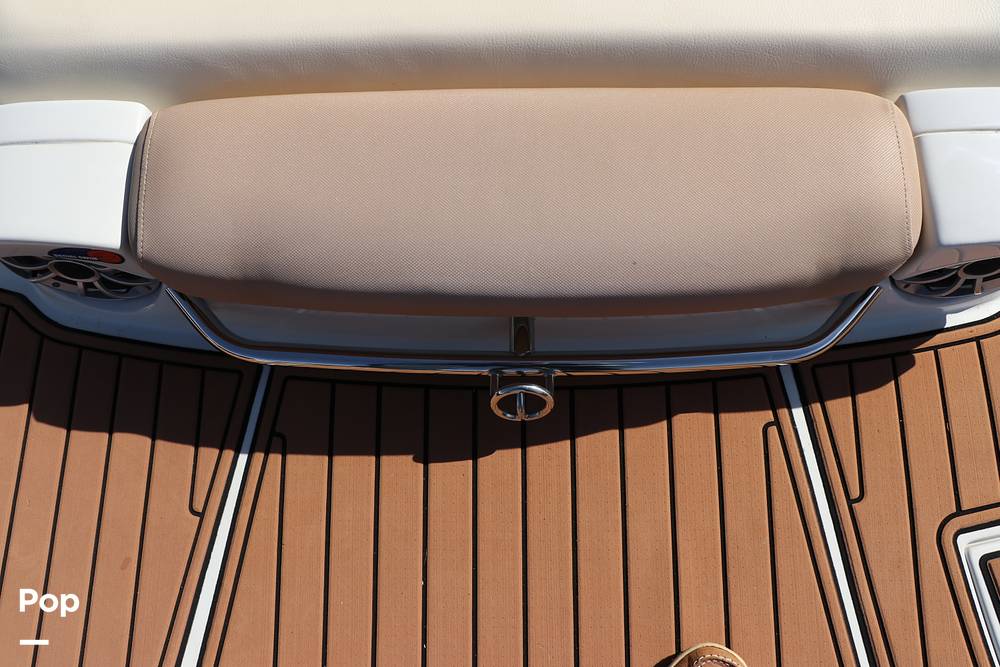 Slide: The Image of Crownline Boats 275SS 2018 - 38
