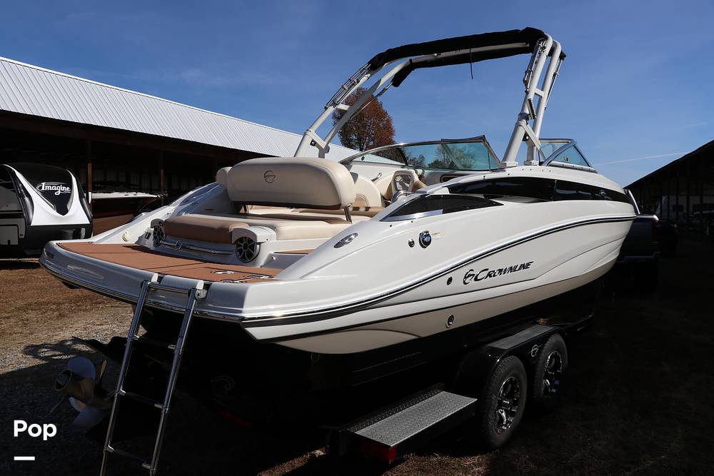 Slide: The Image of Crownline Boats 275SS 2018 - 4