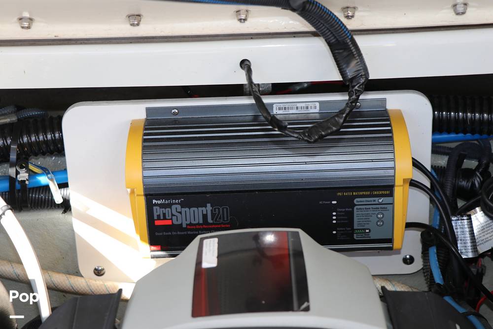 Slide: The Image of Crownline Boats 275SS 2018 - 50