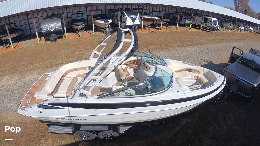 Slide: The Image of Crownline Boats 275SS 2018 - 61
