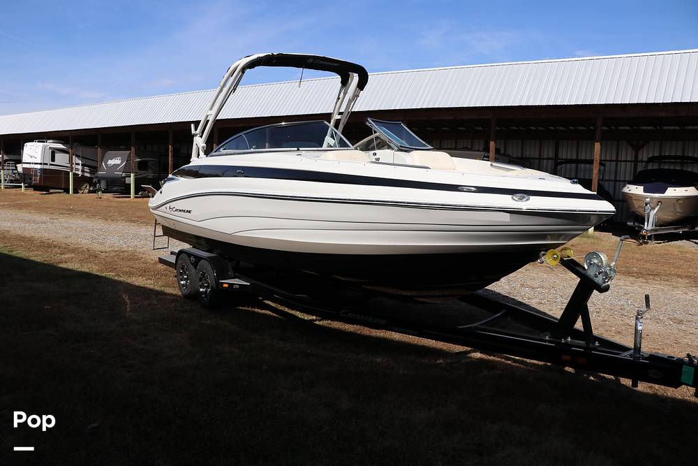Slide: The Image of Crownline Boats 275SS 2018 - 66