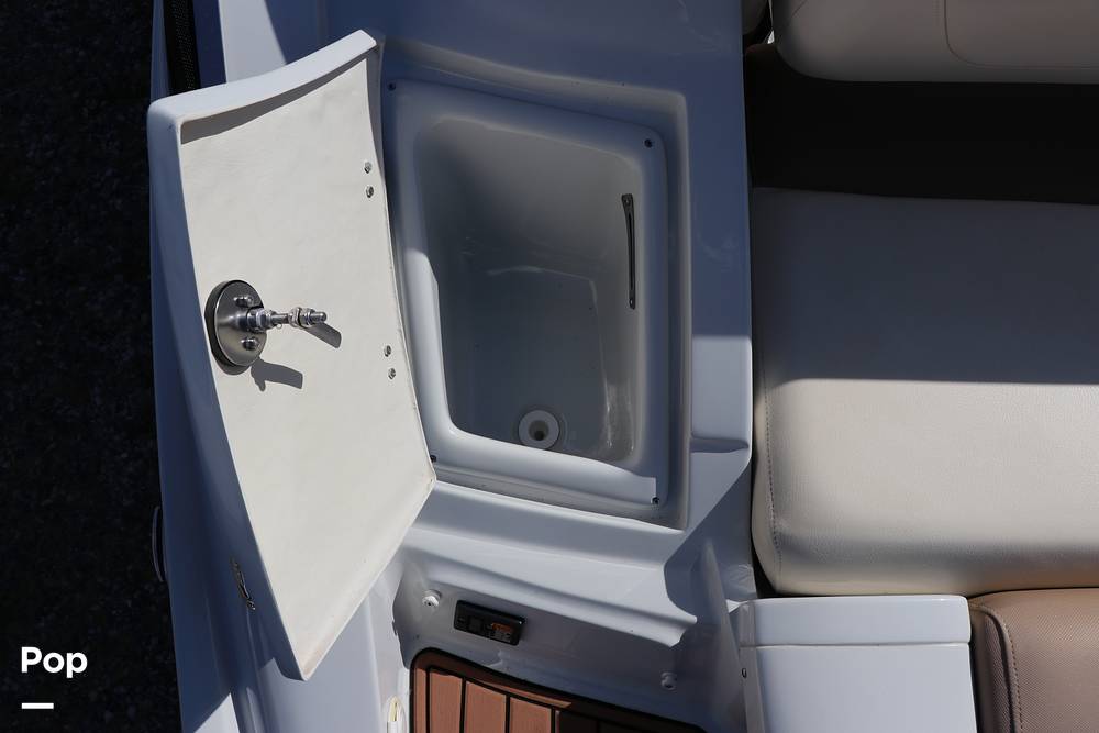 Slide: The Image of Crownline Boats 275SS 2018 - 71