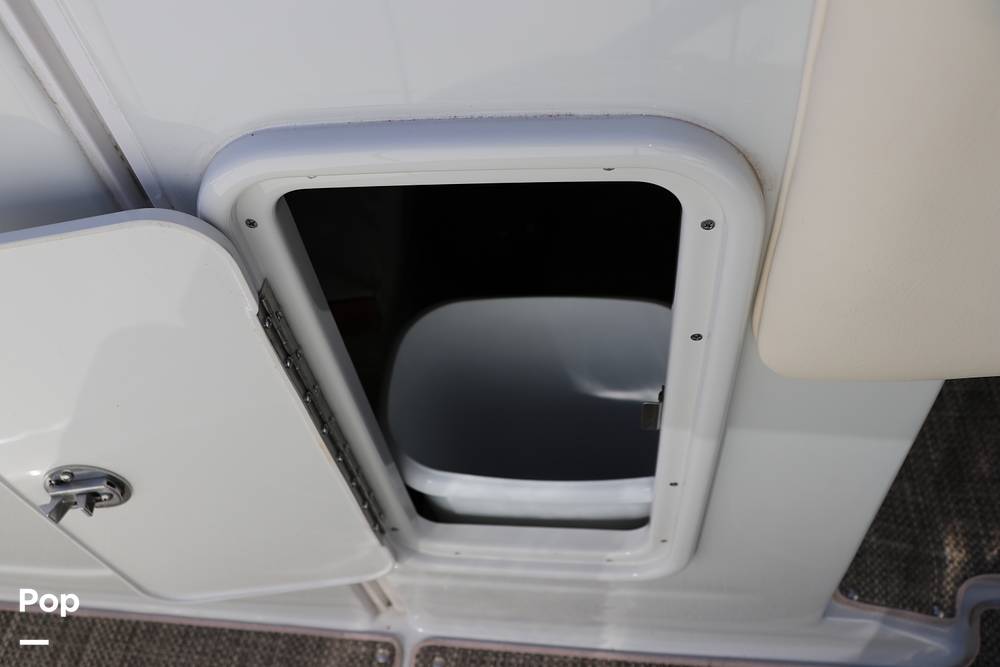Slide: The Image of Crownline Boats 275SS 2018 - 78