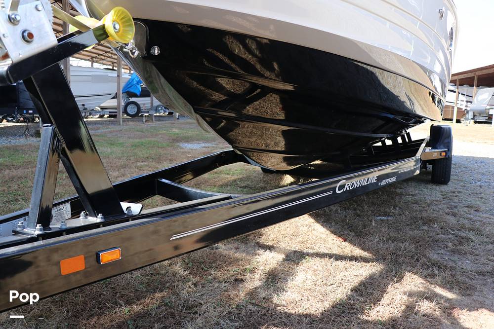 Slide: The Image of Crownline Boats 275SS 2018 - 91