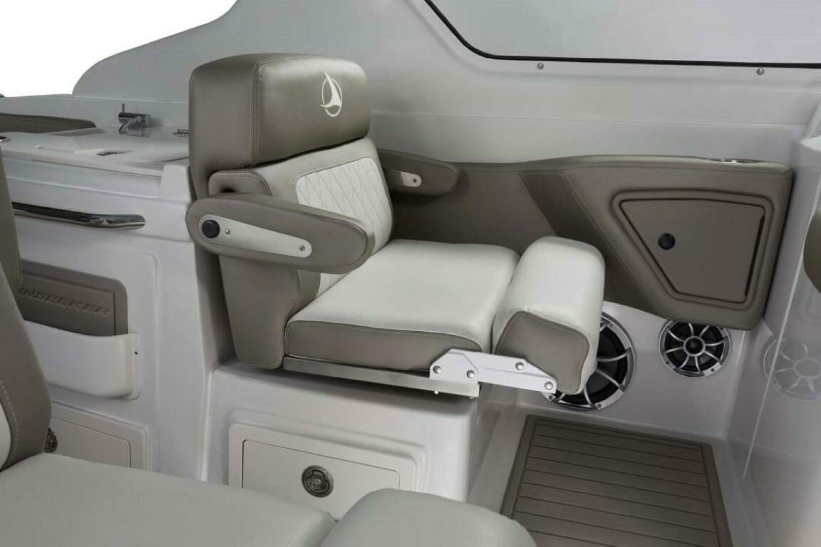 Slide: The Image of Crownline Boats 280 DC 2024 - 3731647