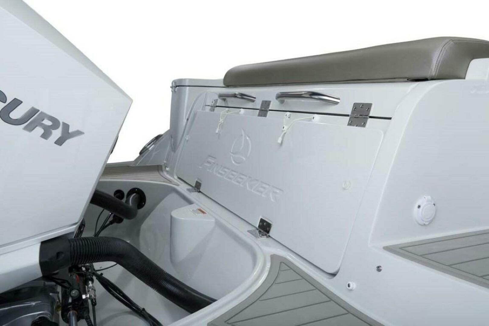 Slide: The Image of Crownline Boats 280 DC 2024 - 3731627