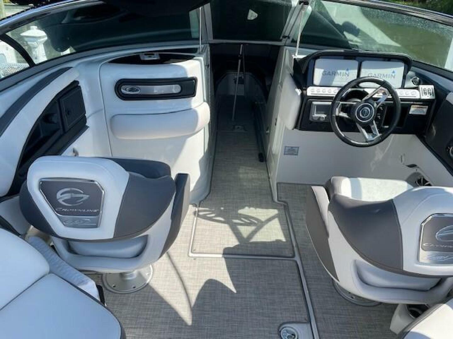 Slide: The Image of Crownline Boats 29 2023 - 4867232