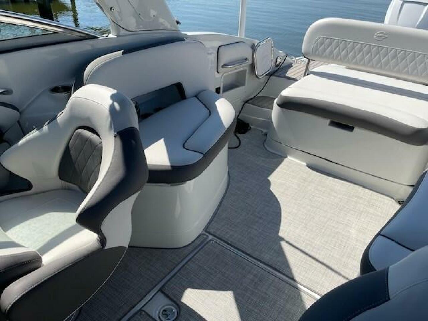 Slide: The Image of Crownline Boats 29 2023 - 4867234